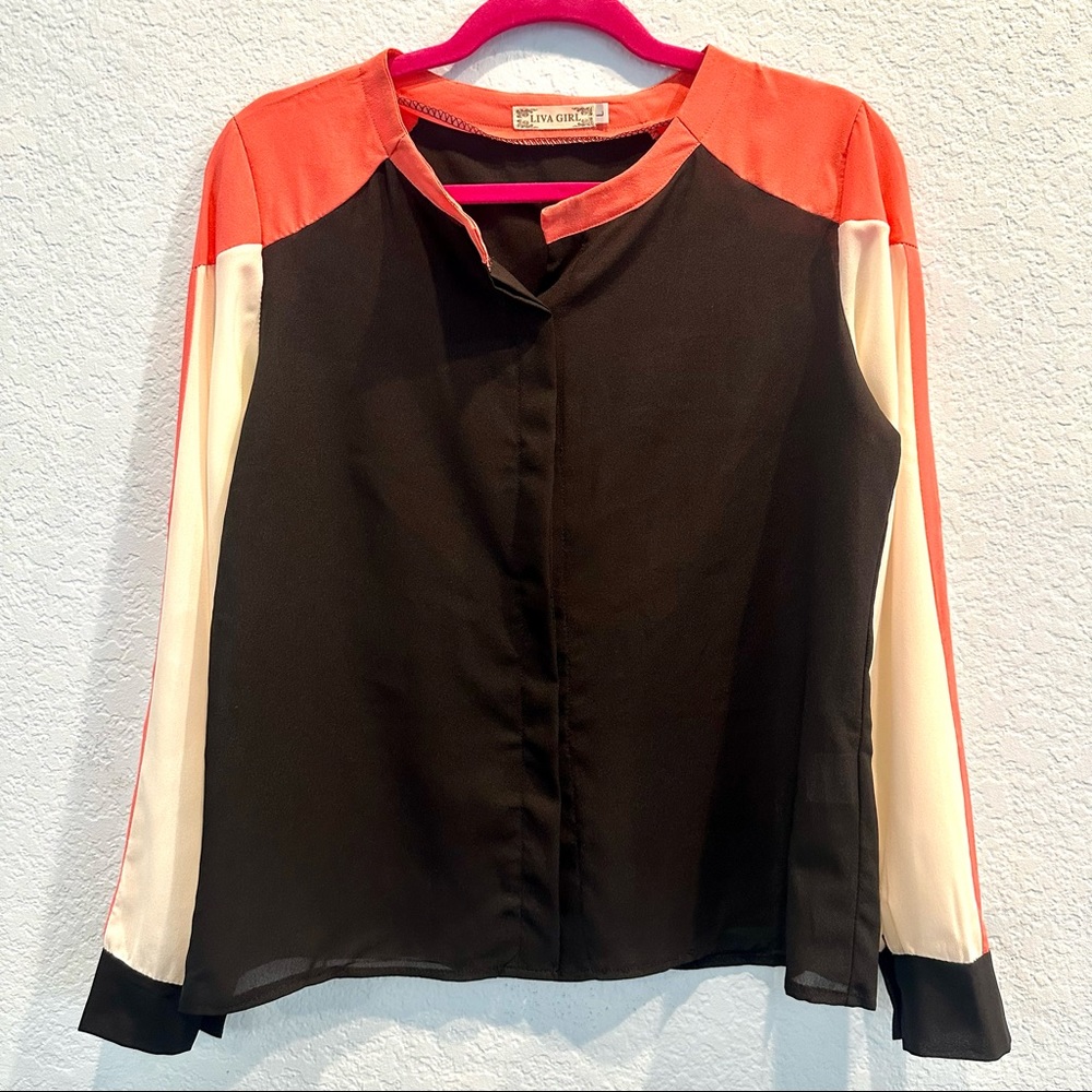 NEW WITHOUT TAG Liva Girl Chiffon buttons down blouse, Size L